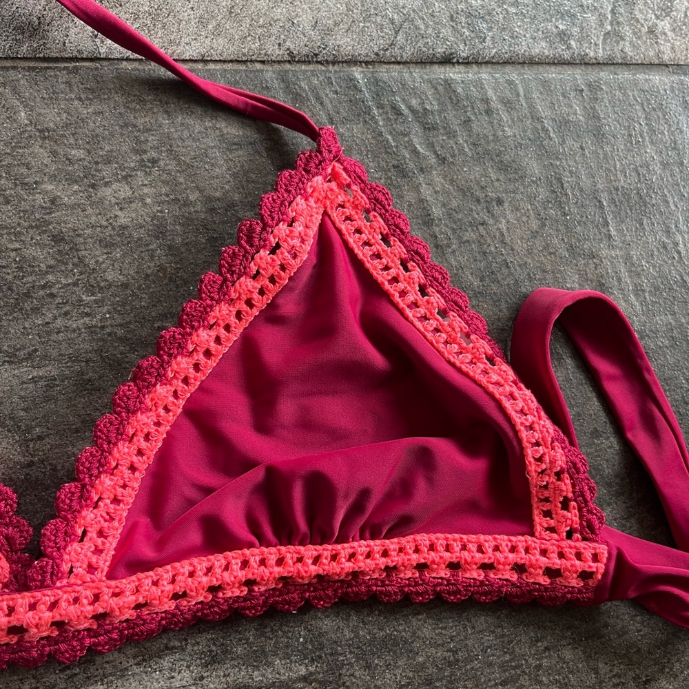 Women’s XL Arizona Jean Vibrant Pink Crochet Trim Bikini Top in good condition - Picture 3 of 8